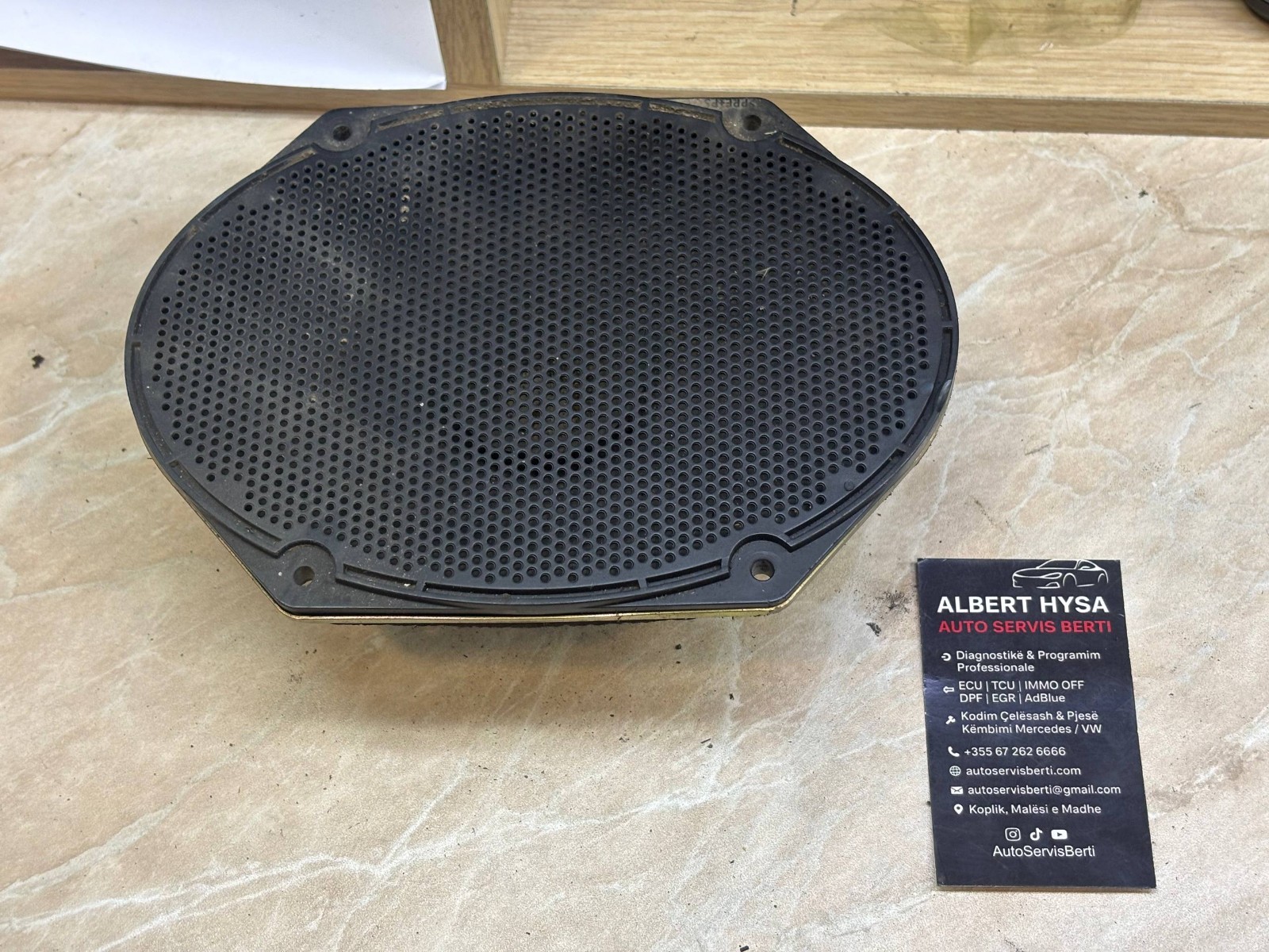 Jaguar OEM Rear Speaker Subwoofer XW7F-18808-AB Harman Kardon