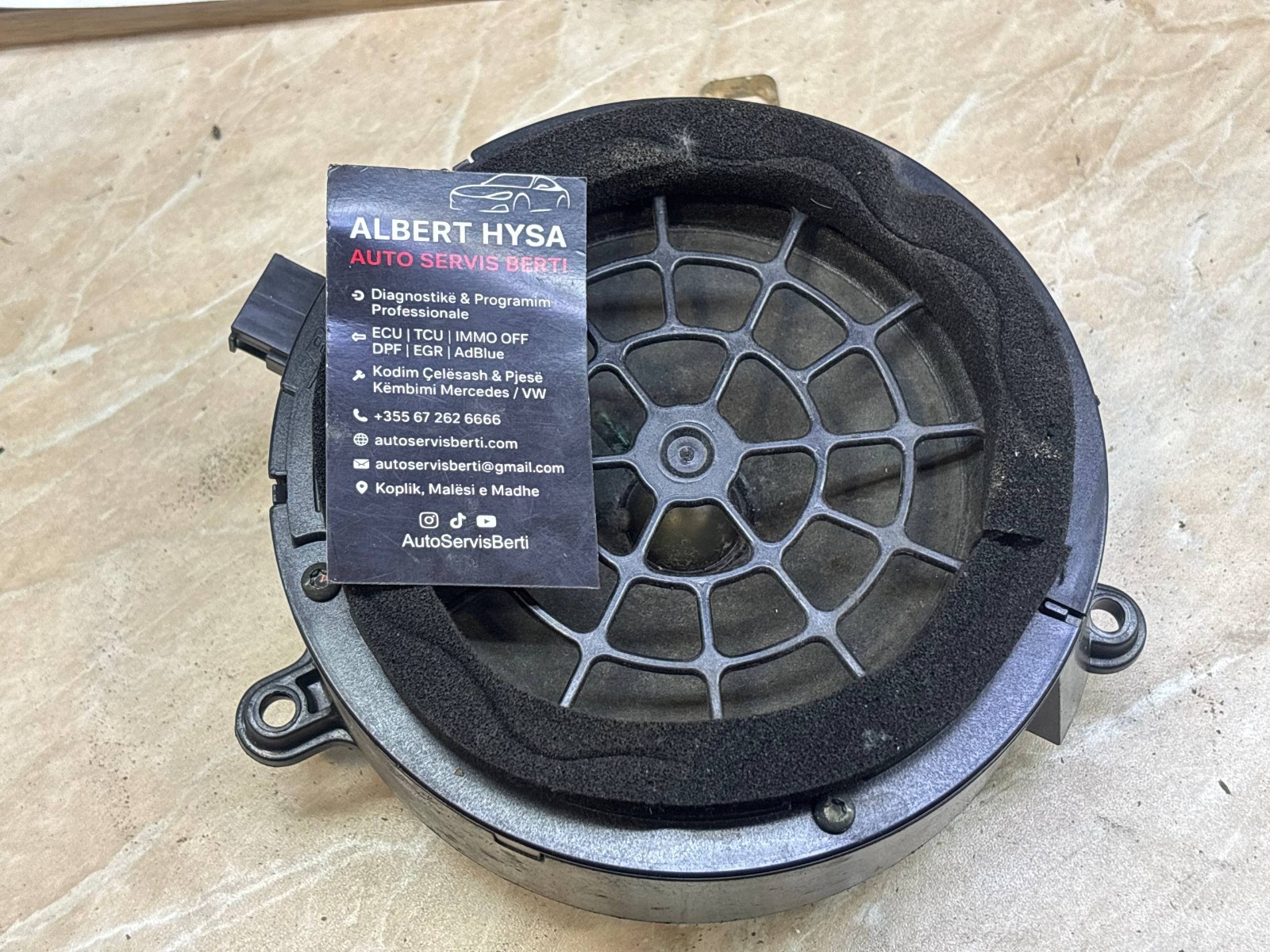 Mercedes-Benz W203 Bose Front Door Speaker A2038201302 OEM