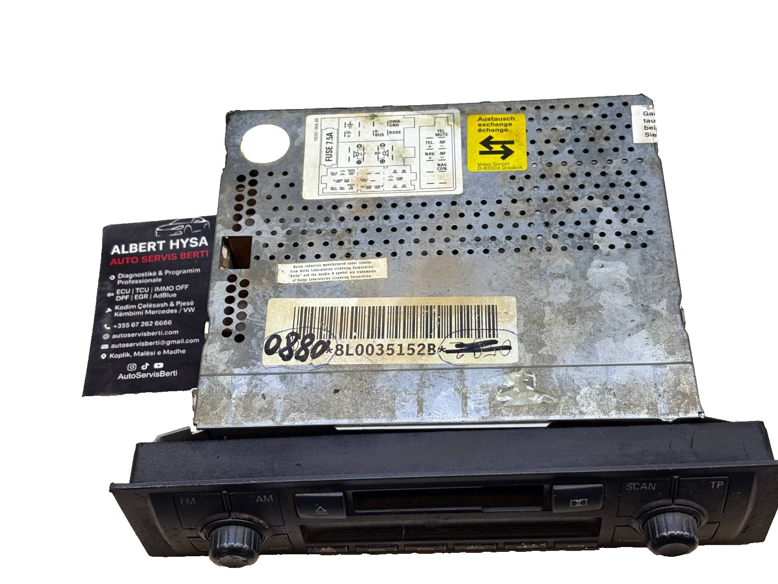 Audi Chorus Radio Head Unit OEM 8L0035152B Grundig AUZ2Z2A1101077