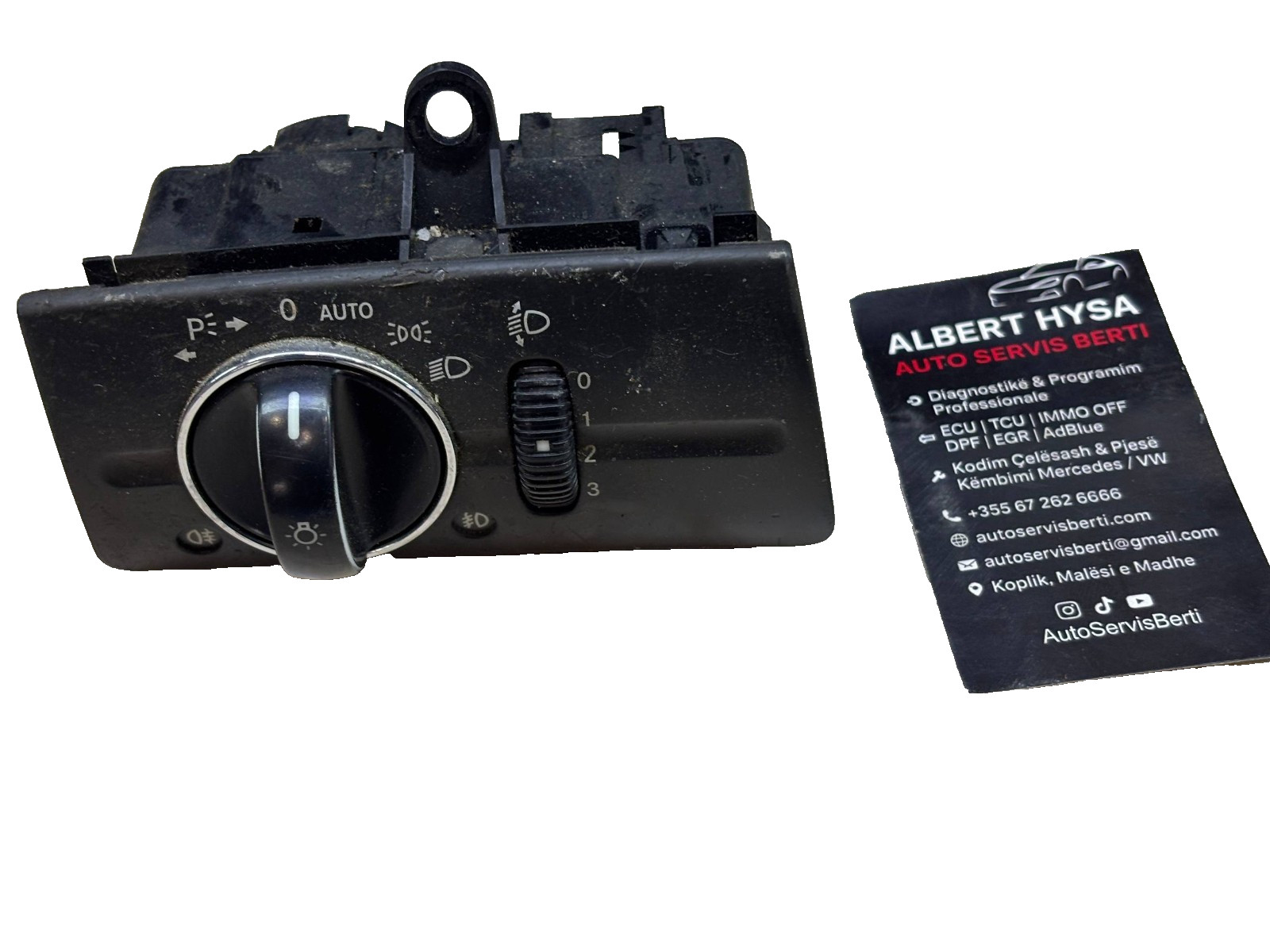 Mercedes-Benz Headlight Switch Auto Light Control A2115450304 W211 OEM