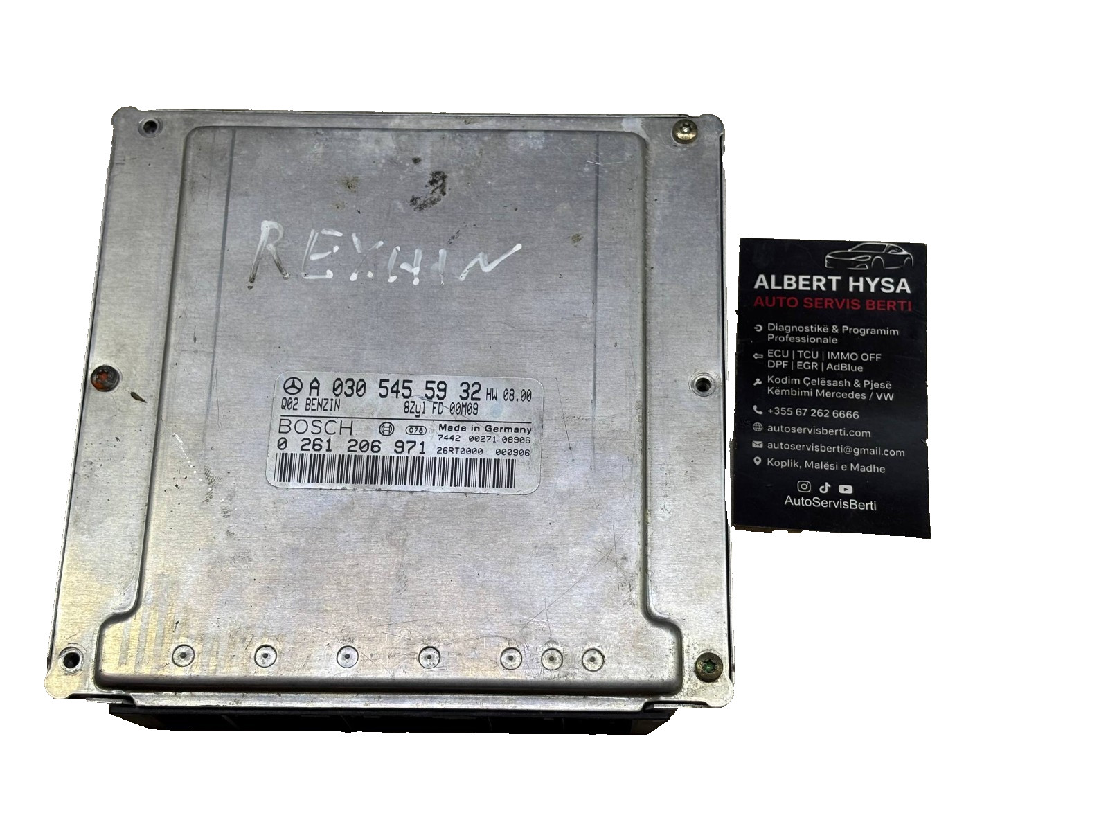 Mercedes-Benz Engine Control Module ECU A0305455932 Bosch 0261206971 OEM
