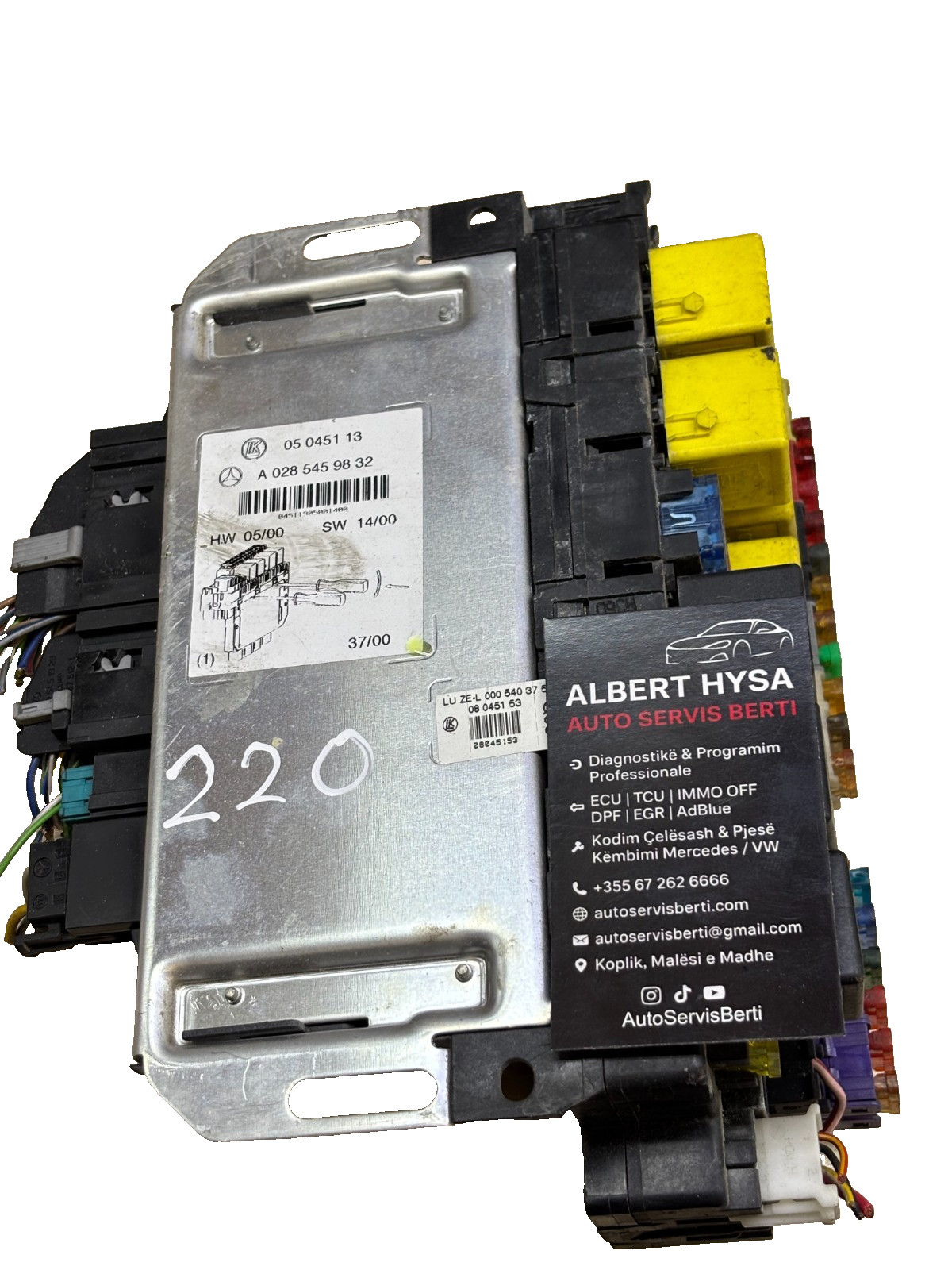 Mercedes Fuse Box Control Module A0285459832 OEM
