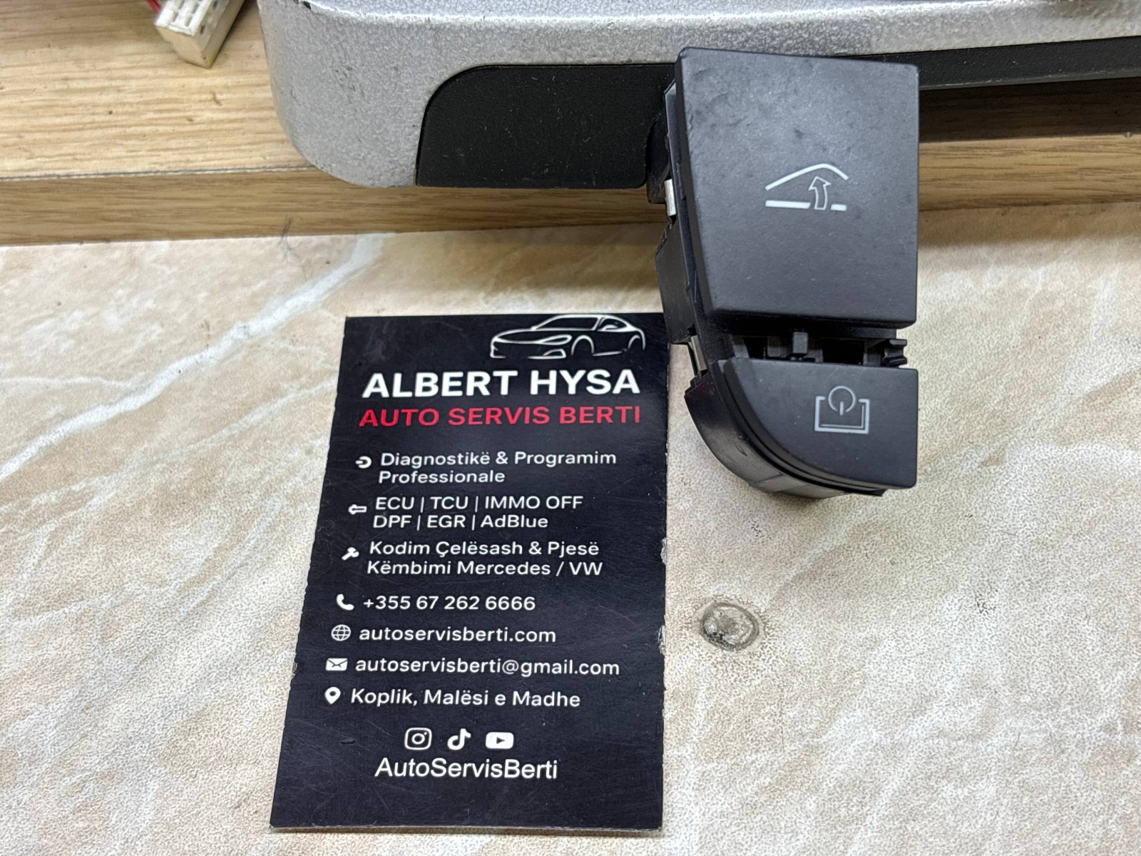 Audi A6 C6 Dashboard Switch Panel Rear Blind Button 4F1927227B VUV OEM