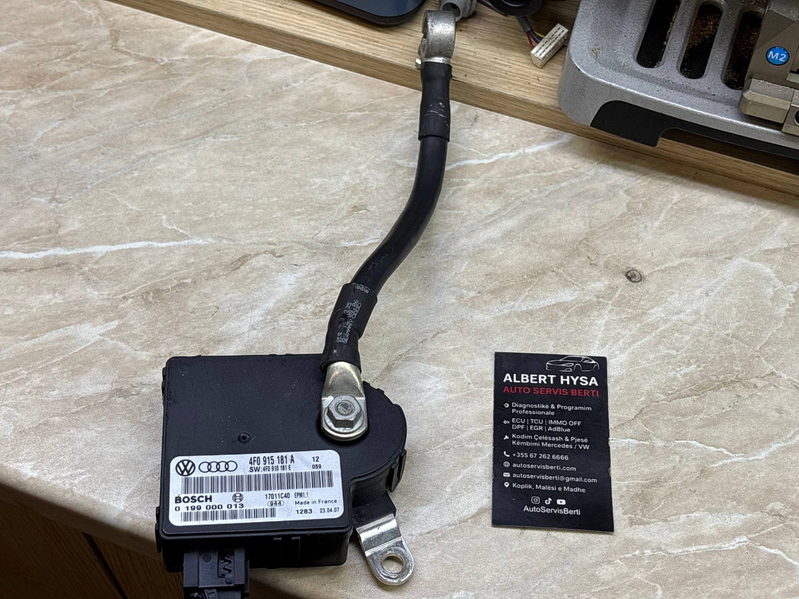 Audi A6 C6 Battery Energy Management Module 4F0915181A Bosch OEM