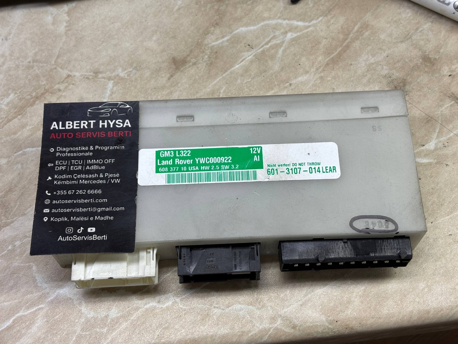 Range Rover L322 GM3 Body Control Module YWC000922 Lear OEM