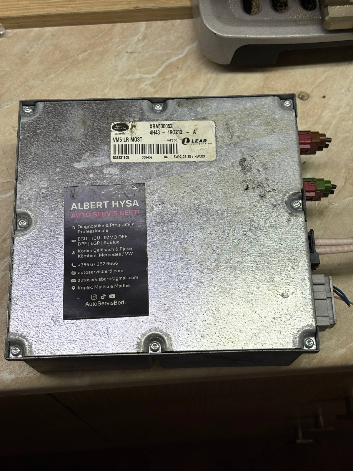 Range Rover L322 MOST Multimedia Control Module XRA500052 Lear OEM