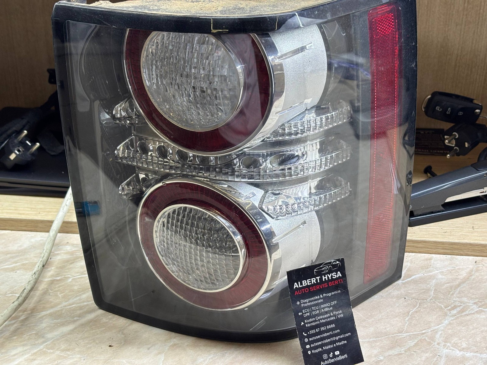 Range Rover L322 Rear Left Tail Light Lamp Smoked OEM BAM8F 2615